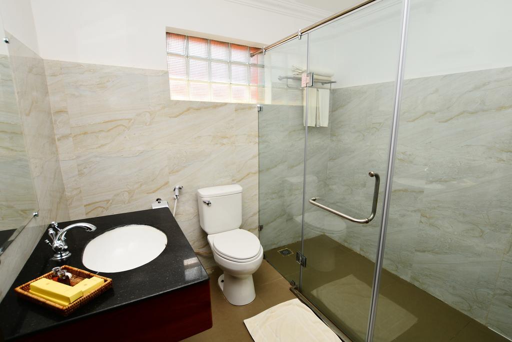 The Manor Hotel Nyaung Shwe Εξωτερικό φωτογραφία