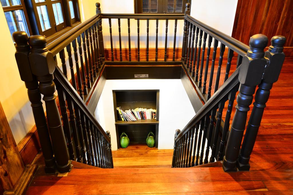 The Manor Hotel Nyaung Shwe Εξωτερικό φωτογραφία