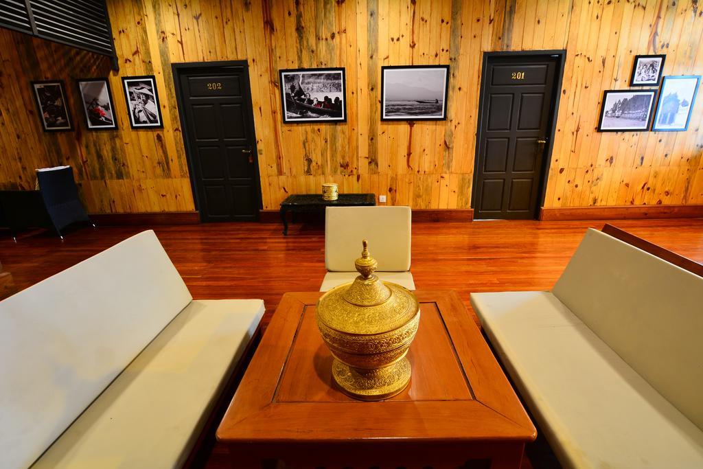 The Manor Hotel Nyaung Shwe Εξωτερικό φωτογραφία